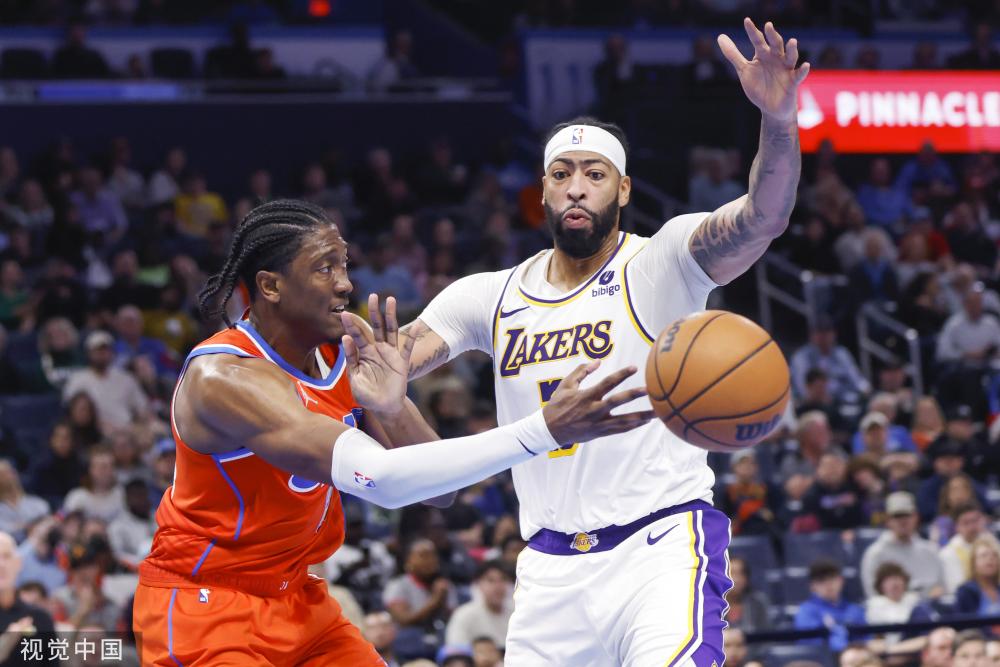 崭露头角 崭露头角